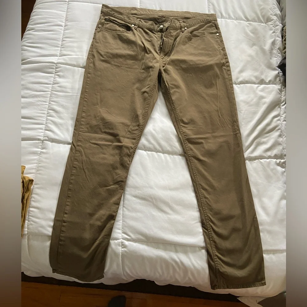Brooks Brothers Men’s Brown Chino Pant